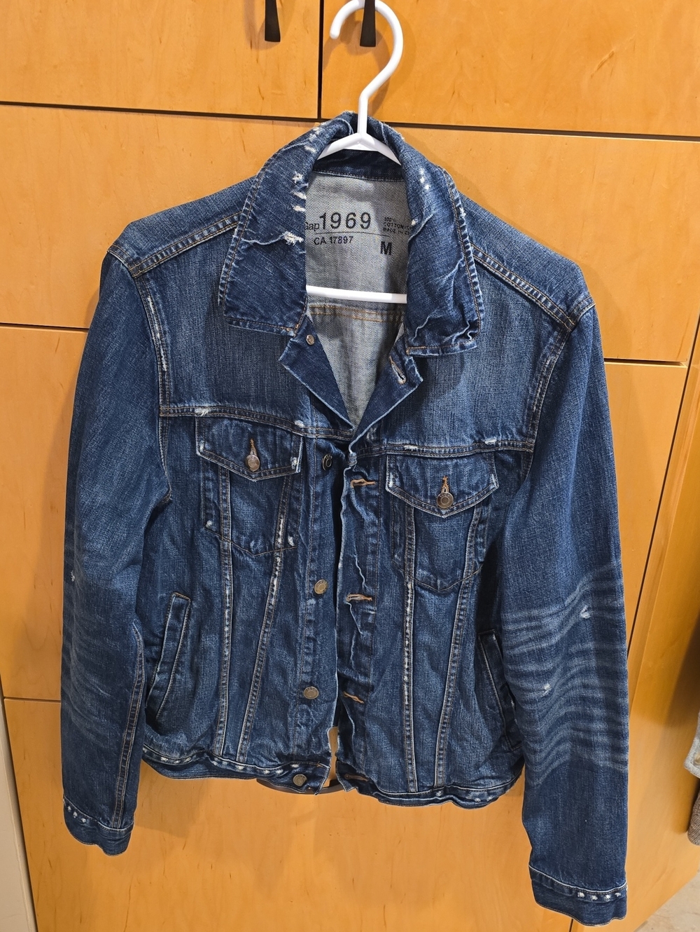Denim Dustressed Jacket - Blue Vintage-Inspired Men's Jean Jacket